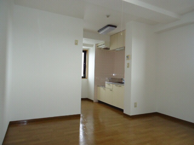 物件内観写真3　(別室参考写真)