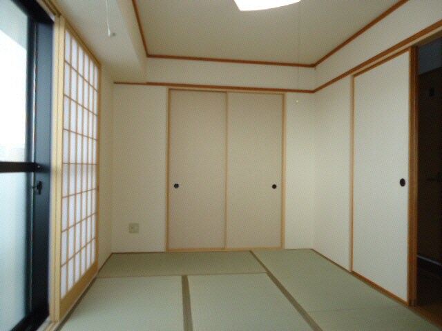 物件内観写真4　(別室参考写真)