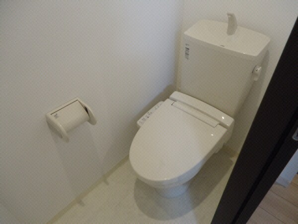 トイレ(別室参考写真、現状優先)
