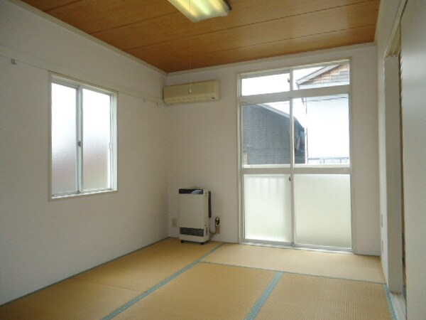居室(別部屋参考写真)