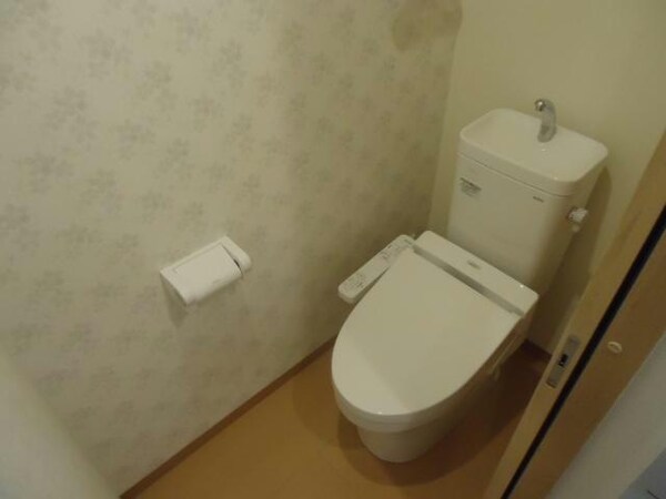 トイレ(別部屋参考写真)