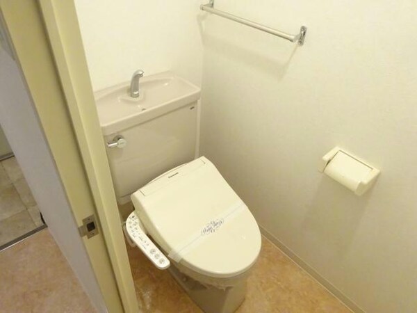トイレ(別間取り参考写真)