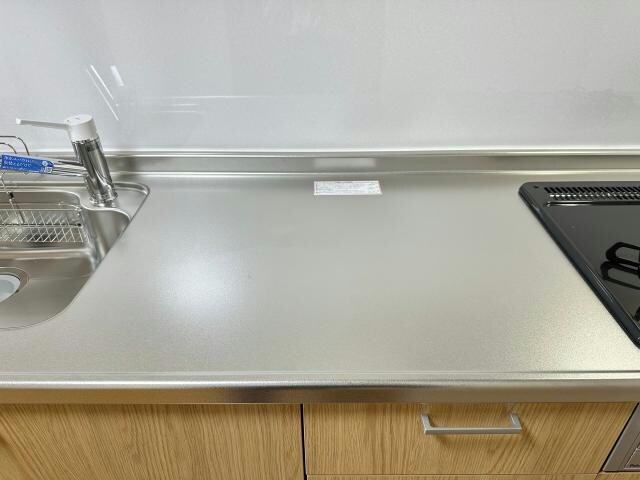 物件内観写真19　(作業スペースも広め☆)