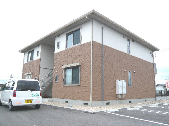 カーサ・ラピスの物件外観写真