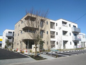 アヴァンティ兵庫A棟外観写真