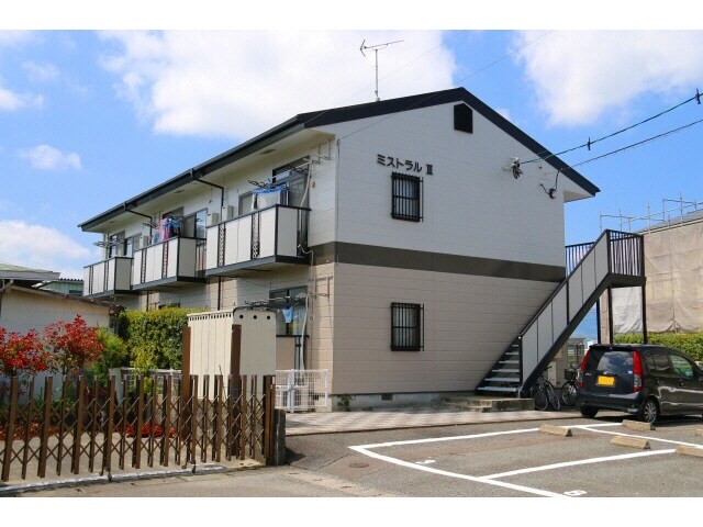 ミストラルⅢの物件外観写真