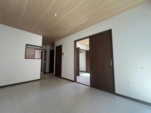 物件内観写真9　(別部屋参照)