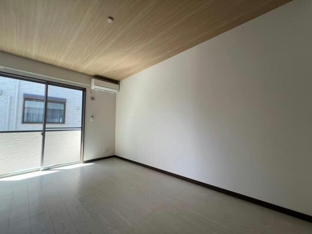 物件内観写真11　(別部屋参照)