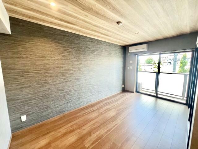 物件内観写真9　(反転間取)