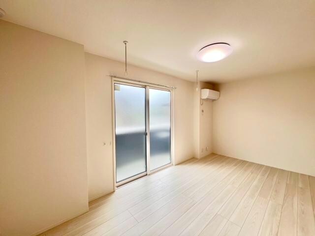 物件内観写真9　(別部屋参照)