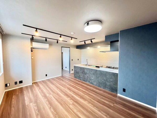 リビングダイニング