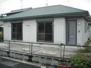 中の館一戸建借家外観写真