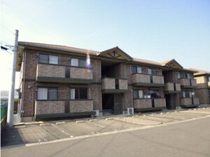 シャルムタウン開成　Ｃ棟外観写真