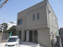 シャーメゾン中の小路