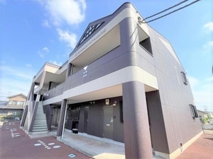 グランチェスタ・ロイヤルメゾン外観写真