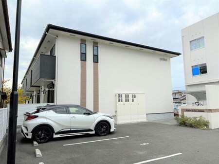 レディアントアーク外観写真