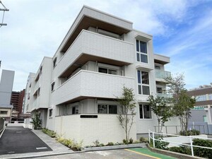 シャーメゾン堀川外観写真