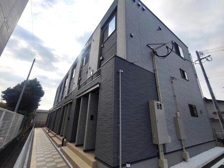 シャルモントゥⅢ外観写真