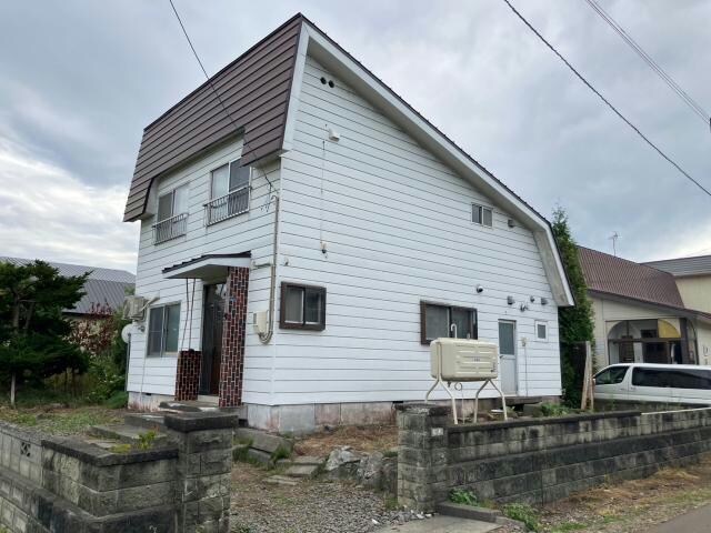 美唄市西4条北7丁目　貸家の物件外観写真