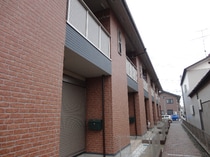 常磐線（東北地方） 相馬駅 2階建 築12年の外観写真