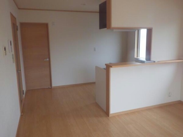 リビングダイニング