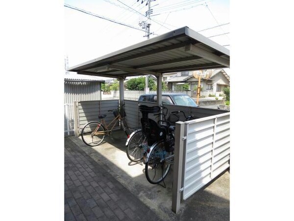 駐輪場(駐輪場)