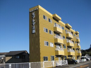 ビブレ下三栖外観写真