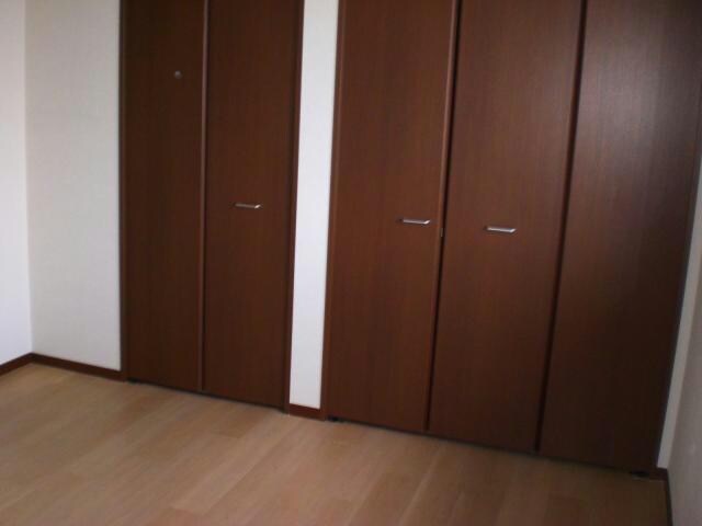 物件内観写真24　(洋室)