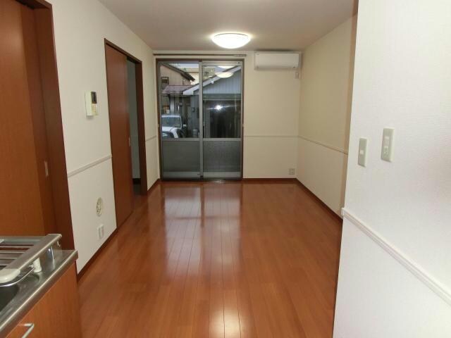 物件内観写真9　(リビング)