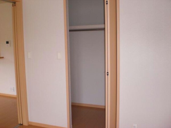 収納(洋室１クローゼット)