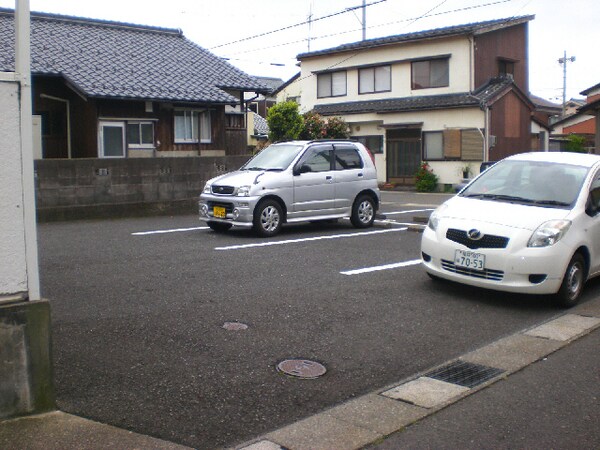 駐車場(無料駐車場)