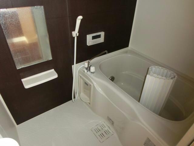 物件内観写真31　(追焚機能付きバス)