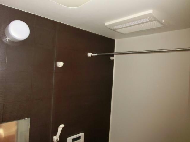 物件内観写真32　(浴室乾燥機付きバス)