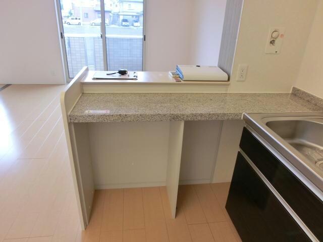 物件内観写真17　(カウンターキッチン)