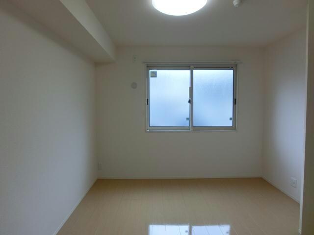 物件内観写真26　(洋室２)