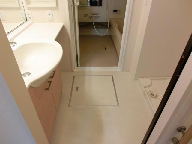 物件内観写真28　(洗面脱衣所)