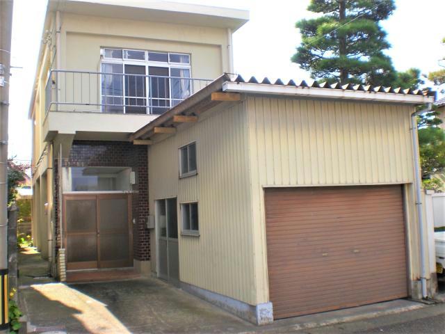 津内町貸家1号室