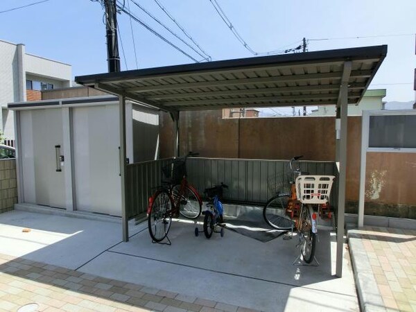 駐輪場(駐輪場)