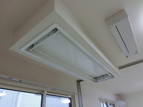 その他設備(室内物干し機、部屋干しファン)