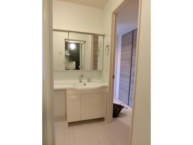 物件内観写真29　(洗面脱衣所)