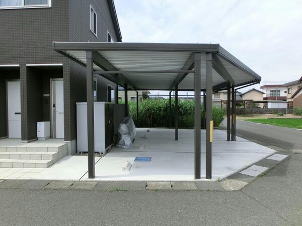 駐車場(カーポート付き駐車場)
