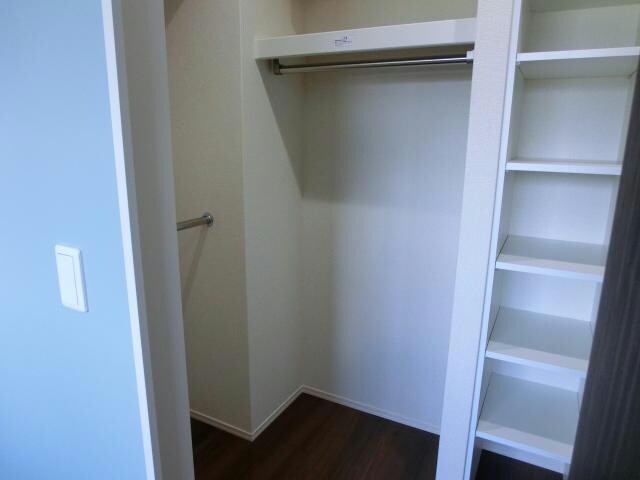 物件内観写真28　(ウォークインクローゼット)