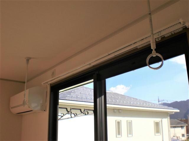 物件内観写真21　(室内物干し)