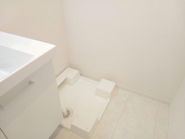 物件内観写真23　(室内洗濯機置場)