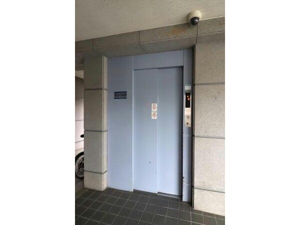 建物設備(エレベーター)