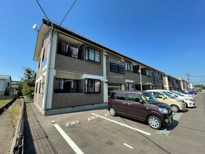ピュア女池A棟外観写真
