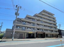 グランピア女池の外観写真