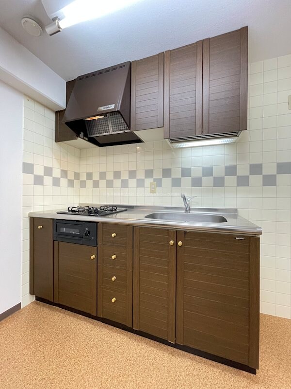 キッチン(コンロは2口コンロになっています。)