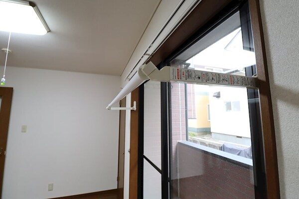 その他設備(便利な室内物干し)