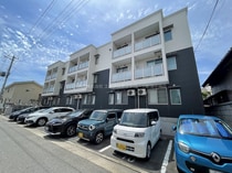 プレイス関新の外観写真